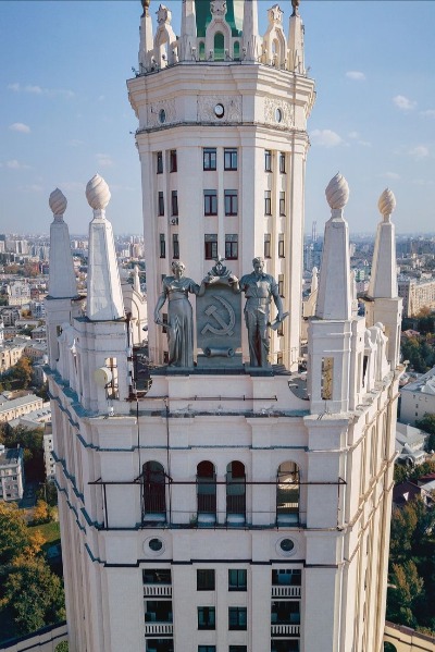 ПОД ЗВЕЗДОЙ ВЫСОТКИ НА КОТЕЛЬНИЧЕСКОЙ. ЭКСКУРСИЯ НА ВЕРШИНУ ЗДАНИЯ